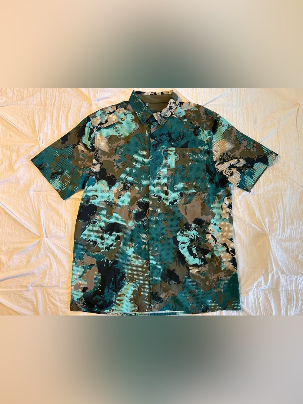 Under Armour Mens Large Dockside Shirt Short Sleeve UPF-30 Camo Teal